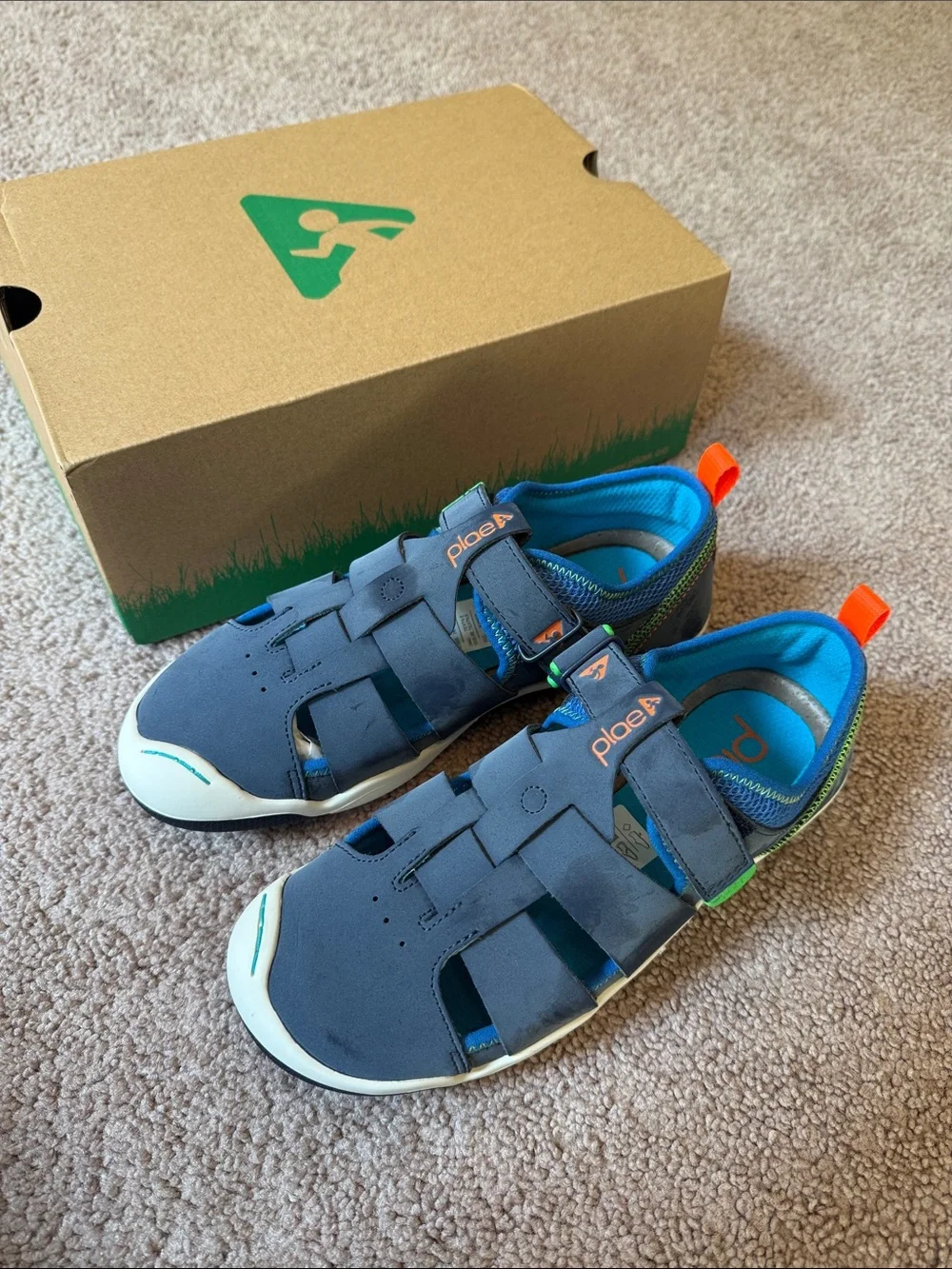 Plae Kids' Navy Blue SAM Water-Ready Sandals, size 4.5 kids, NIB